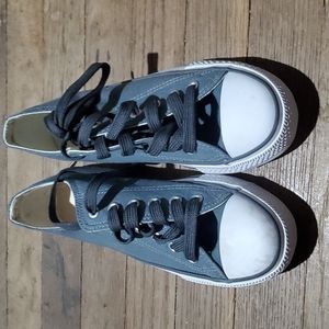 Ladies sneakers